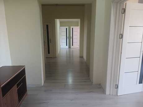 4-room apartment for rent, 220 m², Bakıxanov: 650 ₼/mo 3
