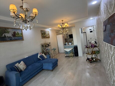 3 otaqlı mənzil, 92 m², Bakıxanov: 174 000 ₼ 2