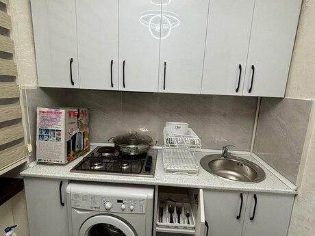 Kirayə 1 otaqlı mənzil, 40 m², Neftçilər: 600 ₼/ay 2
