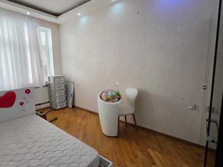 Аренда: 3-комнатная квартира, 130 м², Qara Qarayev: 1 000 ₼/мес 5