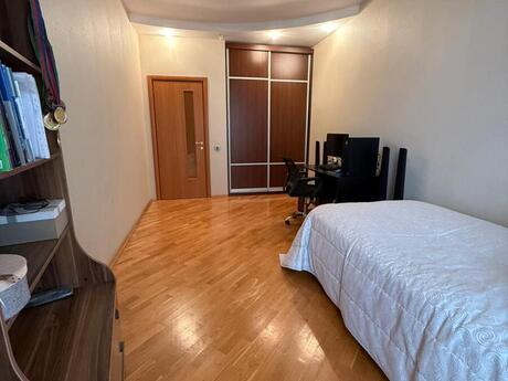 4 otaqlı mənzil, 185 m², 28 May: 600 000 ₼ 5