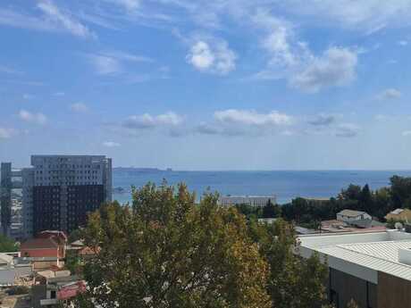 3-комнатная квартира, 107 м², İçəri Şəhər: 440 000 ₼ 2