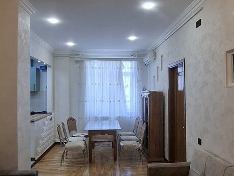 3 otaq · 84 m² · 12/18 mərtəbə, Elmlər Akademiyası