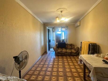 Объявление №6474300 - Баку, пос. Бакиханова, 2-комн., 50 м², 5/5 этаж