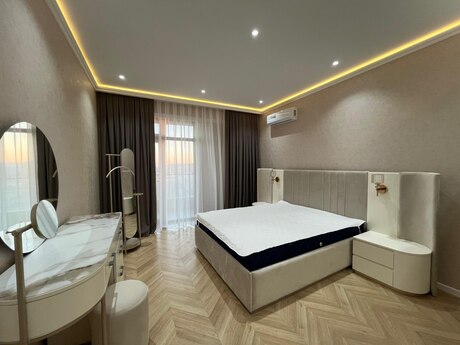 Kirayə 4 otaqlı mənzil, 180 m², Grand Hayat: 2 000 ₼/ay 4