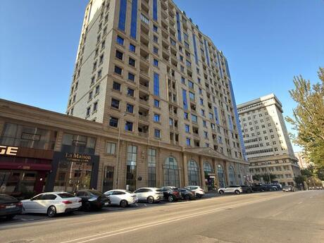 Elan №6235859 - Bakı, Nəsimi r., 3 otaqlı, 140 m², 13/16 mərtəbə