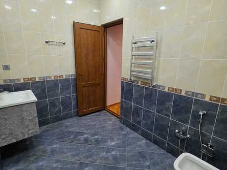 2-room new-build apartment for rent in Memar Əcəmi, 95 m², 650 AZN/mo, photo 5 / 12
