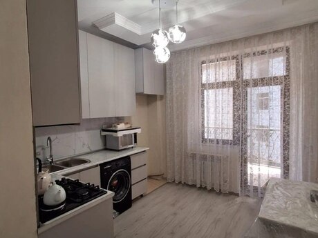 Elan №6474432 - Bakı, İnşaatçılar m., 2 otaqlı, 90 m², 4/16 mərtəbə