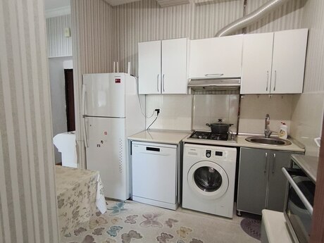 Аренда: 2-комнатная квартира, 60 м², Xalqlar Dostluğu: 600 ₼/мес 5