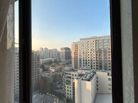 2 otaqlı mənzil, 62 m², 28 May: 250 000 ₼ 2
