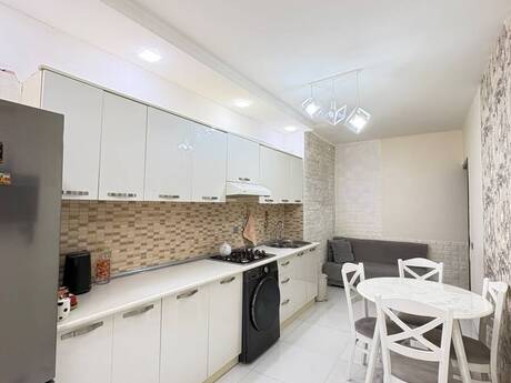 4-комнатная квартира, 140 м², Bakıxanov: 215 000 ₼ 2