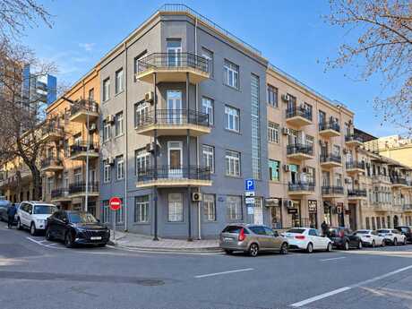 Объявление №6474564 - Баку, м. Ичеришехер, 3-комн., 90 м², 3/4 этаж
