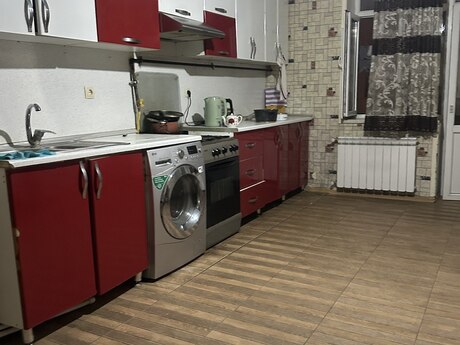 Kirayə 3 otaqlı mənzil, 130 m², İnşaatçılar: 250 ₼/ay 4