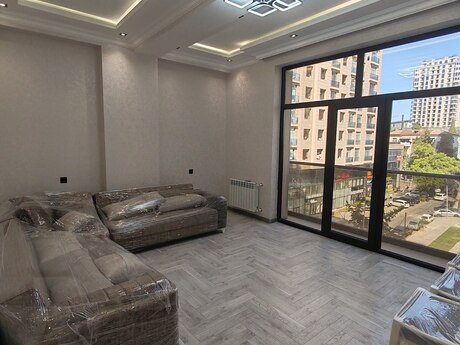 2 otaq · 87 m² · 4/16 mərtəbə, 28 May
