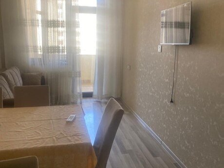 Kirayə 2 otaqlı mənzil, 60 m², İnşaatçılar: 750 ₼/ay 2
