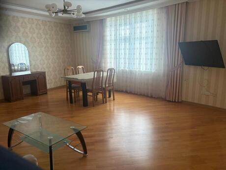 3 otaqlı mənzil, 132 m², 20 Yanvar: 300 000 ₼ 3