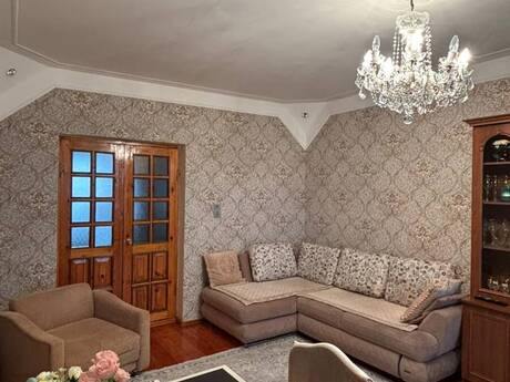 Elan №6474806 - Bakı, Badamdar q., 2 otaqlı, 70 m², 5/5 mərtəbə