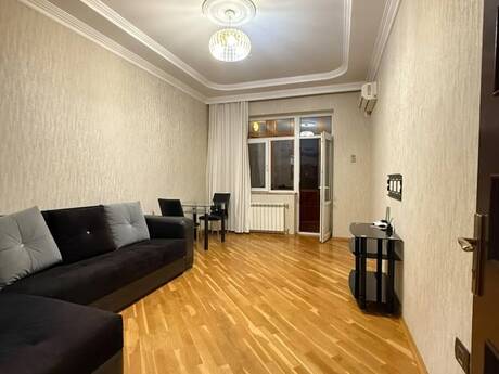 2-room apartment for rent, 70 m², Gənclik: 800 ₼/mo 4