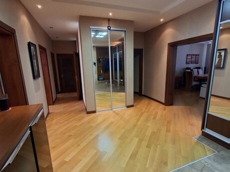 4-комнатная квартира, 164 м², Şah İsmayıl Xətai: 465 000 ₼ 4