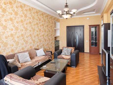 Elan №6474955 - Bakı, Şah İsmayıl Xətai m., 2 otaqlı, 80 m², 8/16 mərtəbə