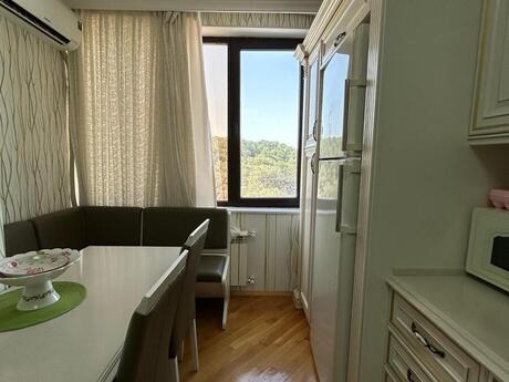 Elan №6474960 - Bakı, Elmlər Akademiyası m., 2 otaqlı, 60 m², 5/5 mərtəbə