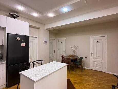 3-комнатная квартира, 100 м², Neftçilər: 234 000 ₼ 3