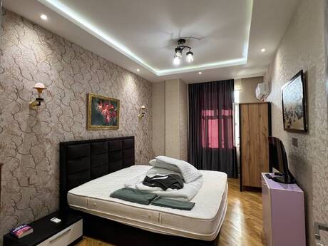 3 otaqlı mənzil, 100 m², 28 May: 399 000 ₼ 3