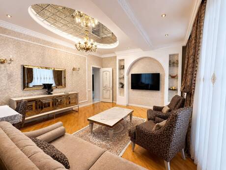 3-комнатная квартира, 130 м², Nərimanov: 425 000 ₼ 2
