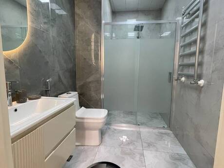 Аренда: 2-комнатная квартира, 90 м², London Evləri: 1 050 ₼/мес 2
