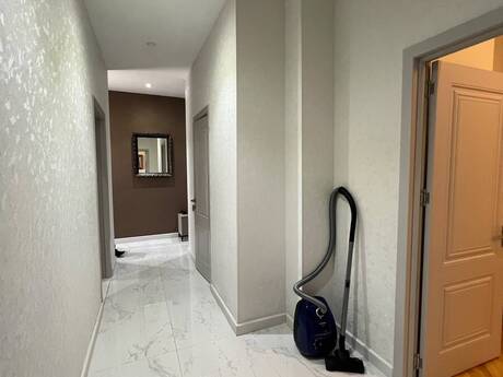 Kirayə 3 otaqlı mənzil, 100 m², 28 May: 1 499 ₼/ay 5