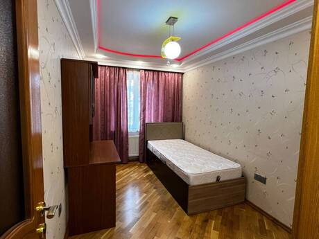 Kirayə 3 otaqlı mənzil, 80 m², Xalqlar Dostluğu: 700 ₼/ay 3