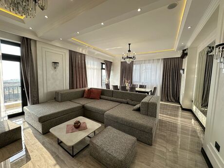 Elan №6475136 - Bakı, Ağ şəhər q., 3 otaqlı, 163 m², 15/20 mərtəbə
