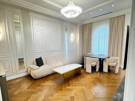 Kirayə 3 otaqlı mənzil, 135 m², Ağ şəhər: 5 000 ₼/ay 2
