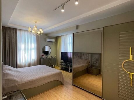 3 otaqlı mənzil, 160 m², 20 Yanvar: 290 000 ₼ 3