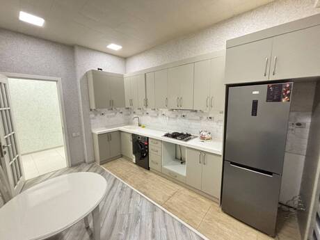 Kirayə 2 otaqlı mənzil, 95 m², Gənclik: 1 000 ₼/ay 4