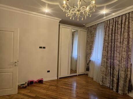 4 otaqlı mənzil, 226 m², Nərimanov: 600 000 ₼ 4
