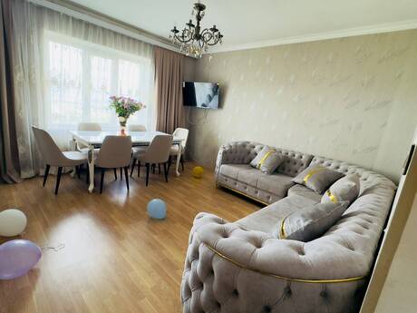 2-room apartment, 75 m², 9-cu mikrorayon: 160 000 ₼ 5