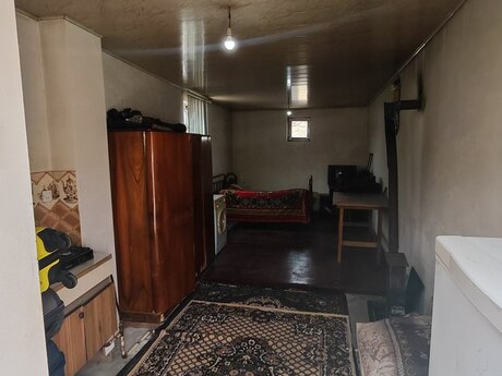 3 otaqlı həyət evi, 1 000 m², Binə: 37 000 ₼ 2