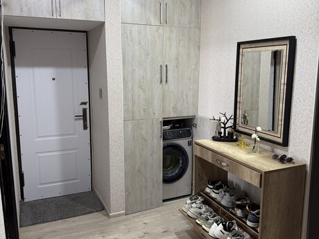 3-комнатная квартира, 70 м², Bakıxanov: 205 000 ₼ 2