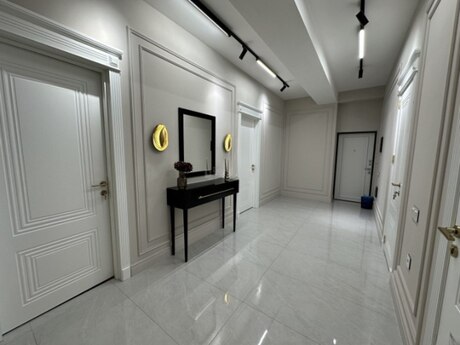 3 otaqlı mənzil, 110 m², 28 May: 385 000 ₼ 2