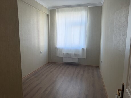 3-room apartment for rent, 80 m², Binəqədi: 700 ₼/mo 4