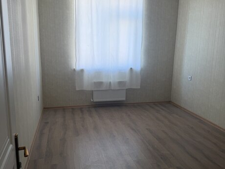 3-room apartment for rent, 80 m², Binəqədi: 700 ₼/mo 2