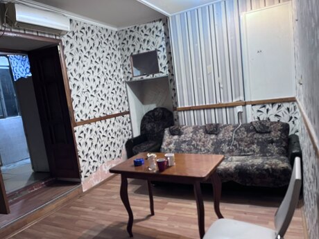Elan №6475553 - Bakı, Nizami m., 2 otaqlı, 45 m², 1/5 mərtəbə
