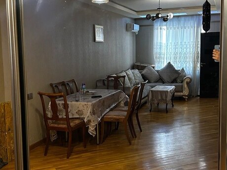 Elan №6475583 - Bakı, İnşaatçılar m., 3 otaqlı, 75 m², 8/18 mərtəbə