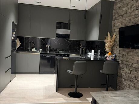 3 otaqlı mənzil, 100 m², 28 May: 370 000 ₼ 2