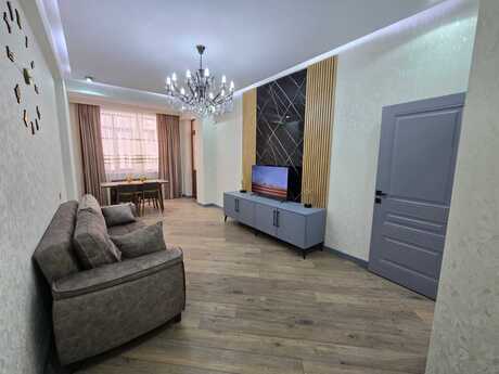 Elan №6475667 - Bakı, Gənclik m., 3 otaqlı, 100 m², 4/17 mərtəbə