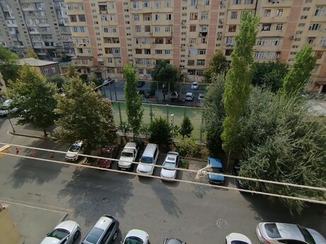 Объявление №6475678 - Баку, пос. Ени Ясамал, 2-комн., 65 м², 1/9 этаж