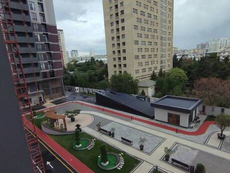 3 otaq · 75 m² · 4/17 mərtəbə, Azadlıq Prospekti
