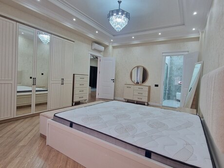 Аренда: 3-комнатная квартира, 131 м², Ağ şəhər: 2 500 ₼/мес 5