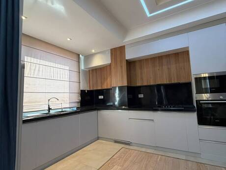 Kirayə 3 otaqlı mənzil, 110 m², 28 May: 1 550 ₼/ay 4